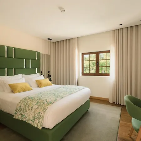 Retreat - Douro By Fero Landsted *