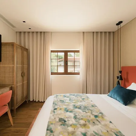 Retreat - Douro By Fero Landsted *